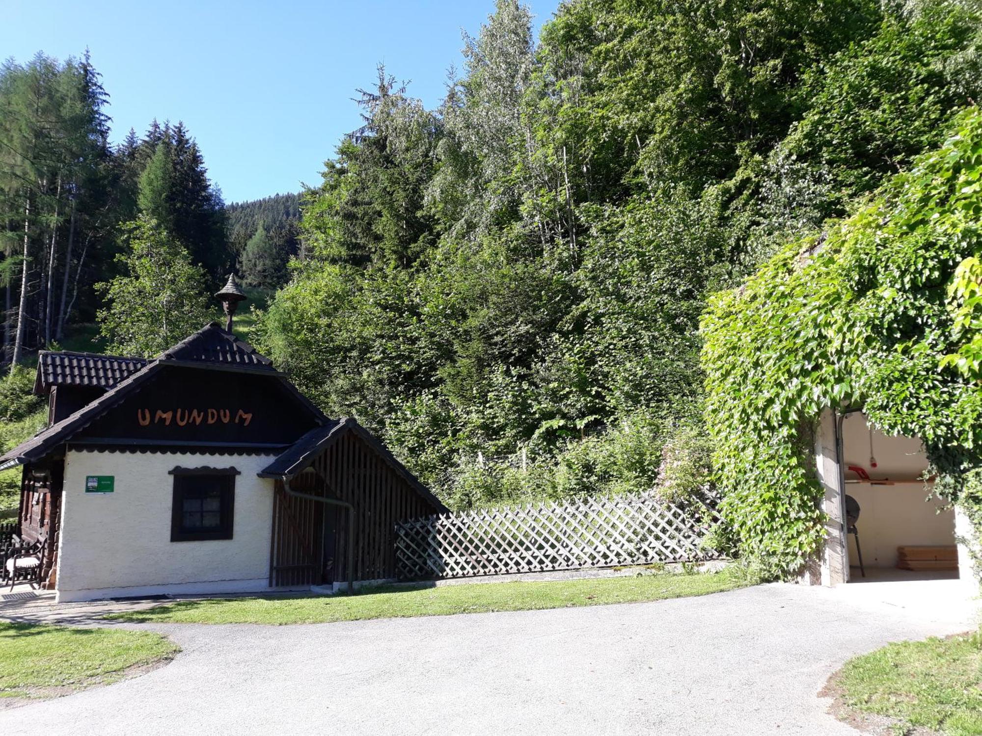 Umundumhuette Villa Katsch an der Mur Exterior foto